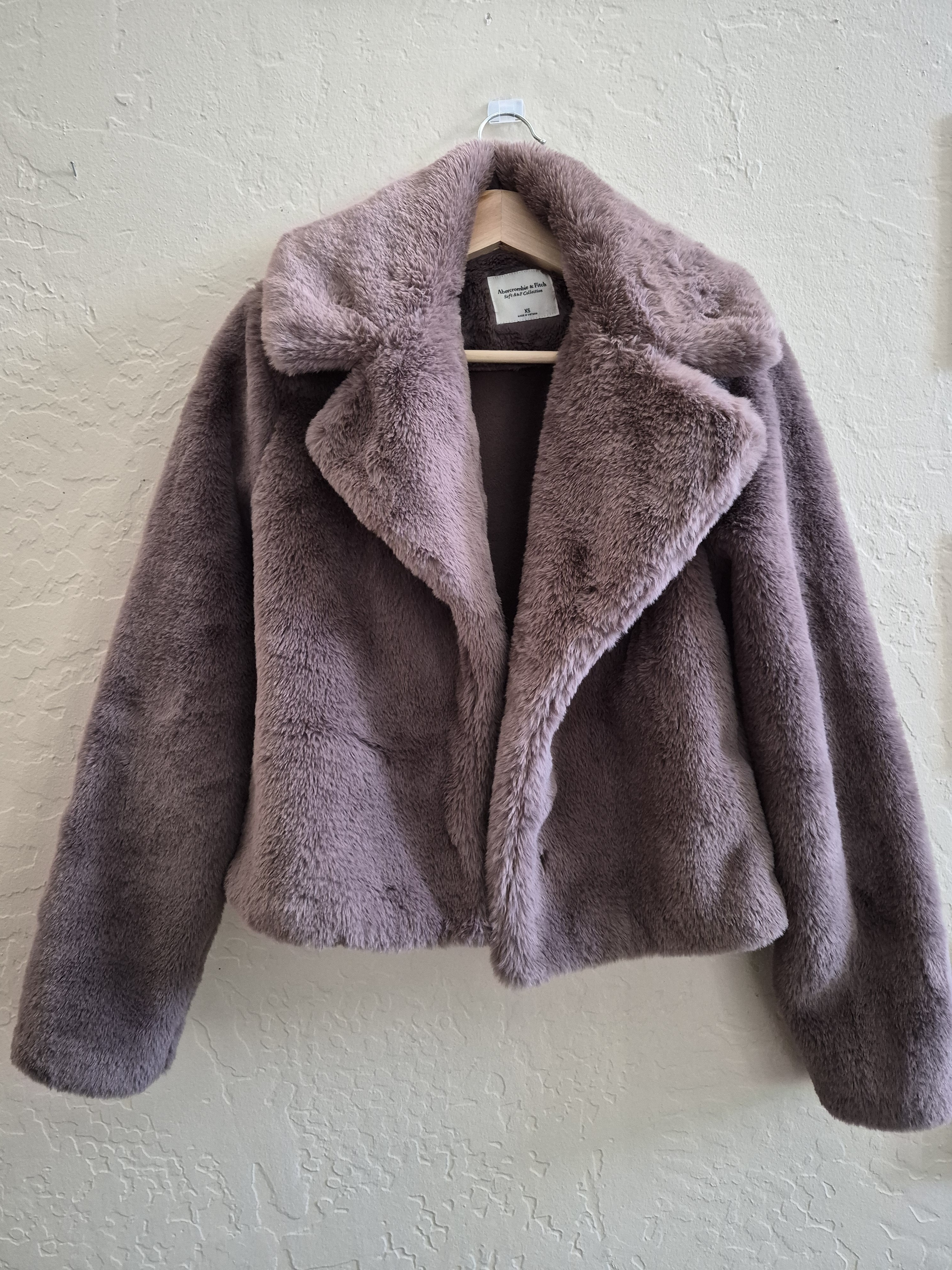 Abercrombie & Fitch Plush Teddy Jacket In Mauve